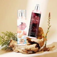 The fragrance spray has a long-lasting, faint floral scent with a fruity note. It is a fragrance body spray without alcohol. Outdoor Kinetics